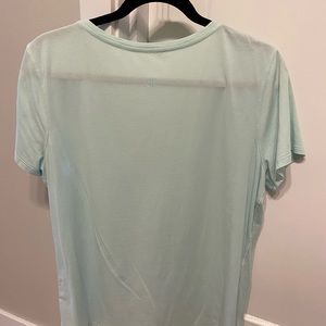 Lululemon love tee vneck size 10 mint blue